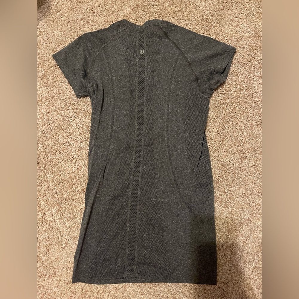Lululemon swiftly tech shirt